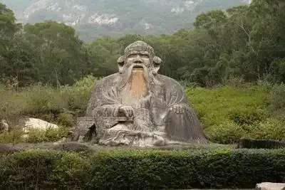 Statue of Lao Tzu in Quanzhou by Tom@HK on Wikimedia